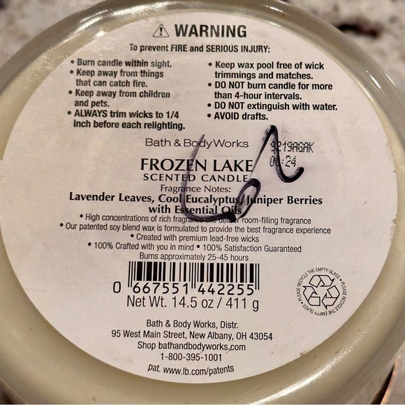 Bath & Body Works Frozen Lake 3-Wick Candle 14.5 oz Glass Jar‎ w/ Lid 2022 - NEW - Picture 4 of 4